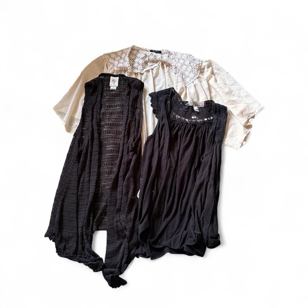 Self-esteem Women's Black and Cream Blouse